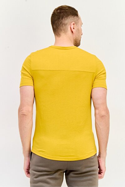 Reebok Men Sportswear Fit Short Sleeves Training T-shirt, Yellow