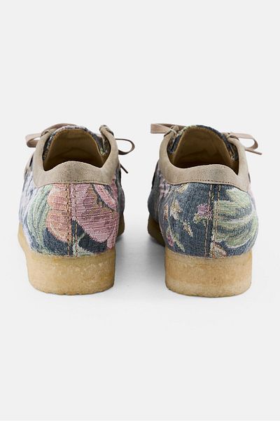 CLARKS Men Standard Fit Wallabee Lace Up Shoes, Multicolor