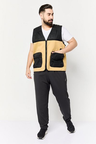 adidas Men Sportswear Fit Sleeveless Outdoor Vest, Multicolor