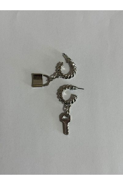 Koton Key Detail Earrings
