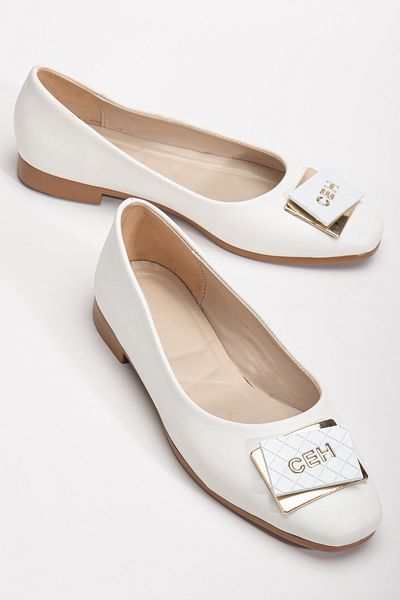 Tonny Black Women's White Oval Toe Ballerinas with Buckle on the Front