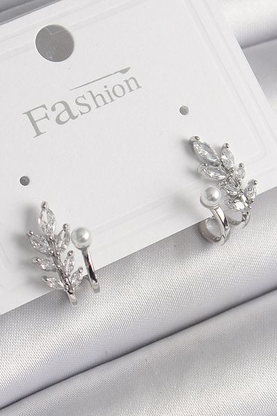 MBB ETİCARET Brass Silver Color Zircon Stone Leaf Model Pearl Detail Women's Earrings - Tj-Bkp9960