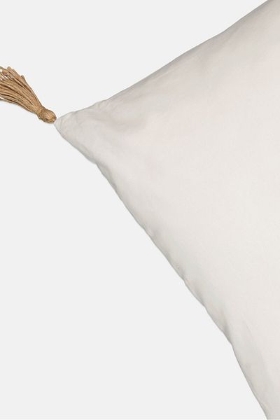 Muy Mucho Square Shape Removable Cover Cushion 60 x 60 cm, White