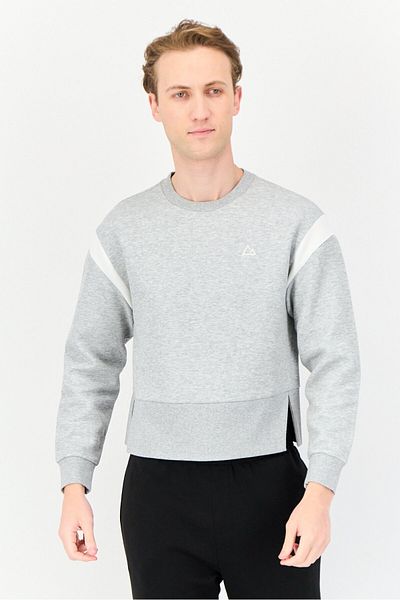 Giordano G-Motion Men Sportswear Fit Long Sleeve Outdoor Sweatshirt, Grey