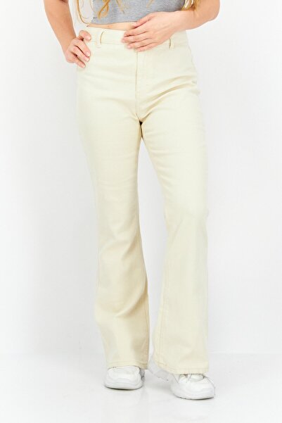 Don't Call Me Jennyfer بنطلون جينز نسائي سادة بقصّة عادية وساق واسعة، لون بيج