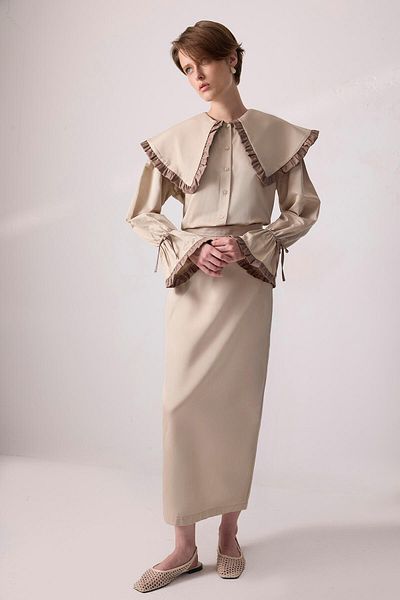 Touché Privé Contrast Ruffle Shirt