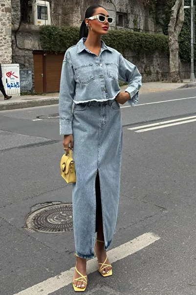 WeShaya Women's Light Blue Cotton Crop Polo Neck Denim Suit