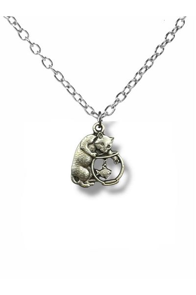 Herşey Nota Unisex Necklace with Cat Catching Fish Figure – Cheerful and Dynamic Design