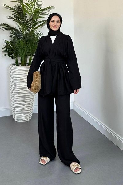 MERVEN AKYÜZ Eftelya Wide Belt Suit Black