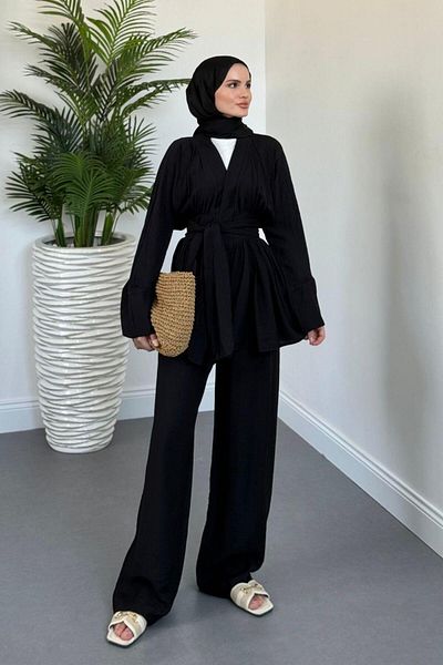 MERVEN AKYÜZ Eftelya Wide Belt Suit Black