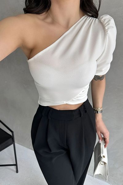 OLSAMODA Women's One Shoulder Tight Detail Flexible Knitted Fabric Bluz