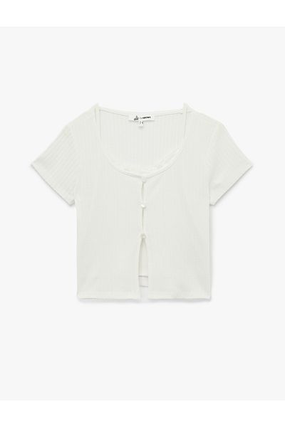 Koton Button Detailed Crew Neck Short Sleeve Blouse