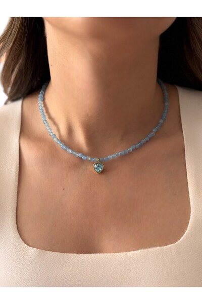 By Saadet Özkanlı Mavi Akuamarin Taşından Kalp Oymalı Kristal Taşlı Kolye Aquamarin