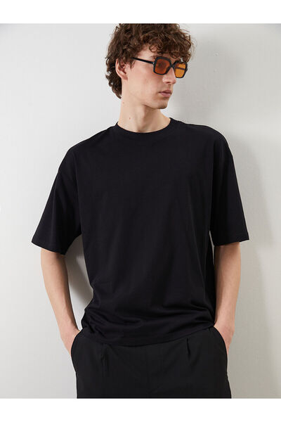 LC Waikiki Nevavm Oval Collar Combed Cotton Men's T-Shirt with a Difference