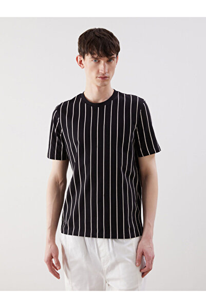 LC Waikiki تيشيرت رجالي مخطط برقبة دائرية للموسم الجديد - S5NS08Z8