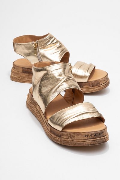 LuviShoes Sandale de damă LUNAS Gold din piele naturală cu fermoar lateral