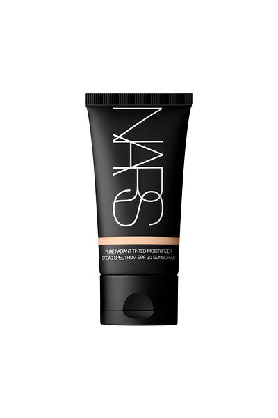 Nars Pure Radiant Moisturizer Gives Shine to the Skin - Oil-Free - Tinted Moisturizer Vitamin C Spf30 50 ml