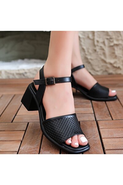 Zerenyus Laera Black Heeled Sandals