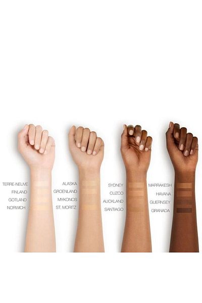 Nars Pure Radiant Moisturizer Gives Shine to the Skin - Oil-Free - Tinted Moisturizer Vitamin C Spf30 50 ml