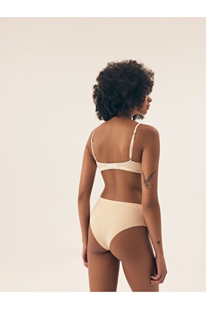 Henderson Triangle elegant Bra soft, triangular cups without underwire | Nashwa