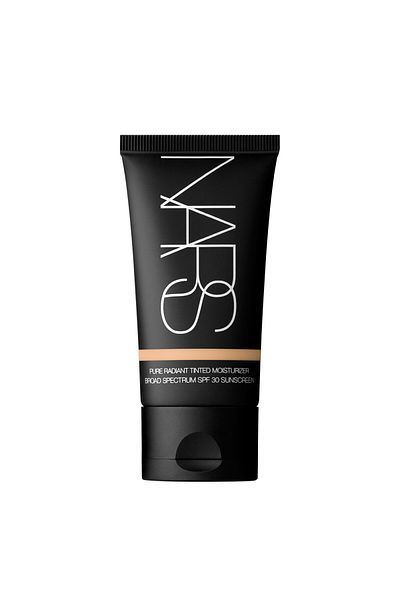 Nars Pure Radiant Moisturizer Gives Shine to the Skin - Oil-Free - Tinted Moisturizer Vitamin C Spf30 50 ml