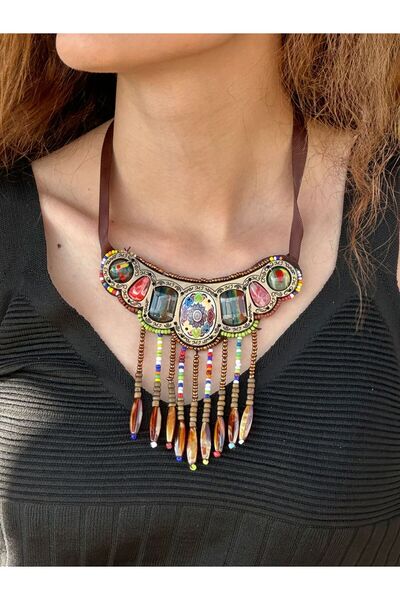 Gönülden Tasarım ETNİK TAŞ İŞLEME PÜSKÜLLÜ KADIN KOLYE BAĞLAMALI