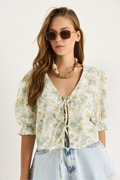 Bianco Lucci Kadın Çiçek Desenli Bağlama Detaylı Kolları Lastikli Müslin Bluz 1029 60283405