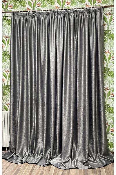 Liz Line Set of two blackout curtains, with drapery, various sizes and colors, from the "Monocrom" range by Liz Line
