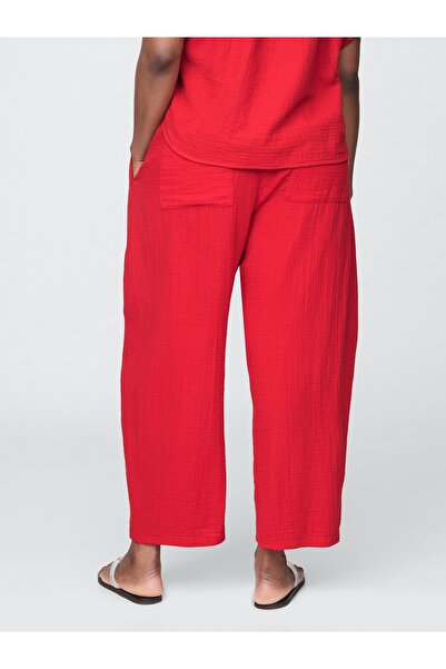 GAP Kadın Kırmızı Crinkle Gauze Easy Barrel Pantolon