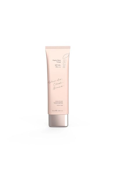RESH LAB ملمع لؤلؤي ملون SPF50+ PA+++ - فاتح
