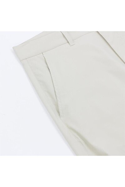 Giordano Men's 4-Way Stretch Khaki Pants: Comfort & Style