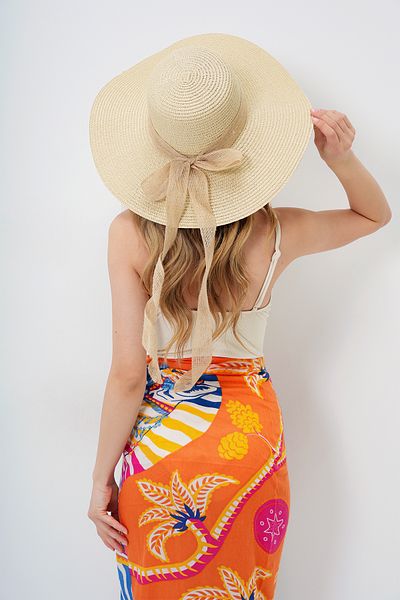 VAGGON Wide Straw Hat with Bow Detail