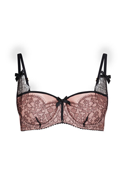 Agent Provocateur حمالة صدر سوداء مبطنة من الدانتيل والساتان الحريري الأنيق