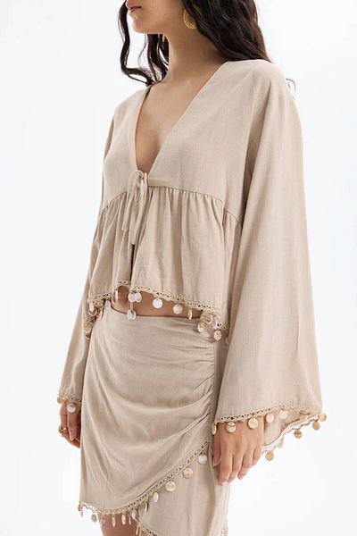 Quzu Linen Beige Women's Blouse with Mussel Shell Accessories Tie-Up Ckt00481