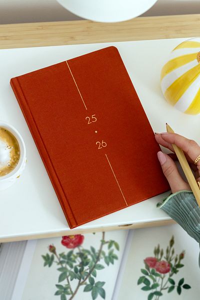 Matt Notebook 2025-2026 Α5 Λινό Ακαδημαϊκό Ατζέντα 15x21 cm - 17 Μηνιαία Κανέλα