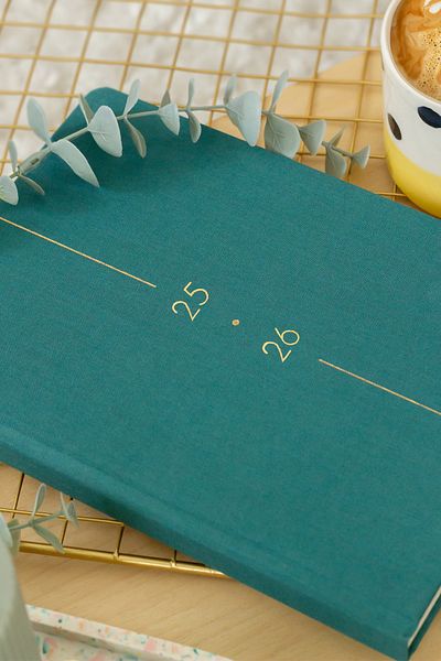 Matt Notebook 2025-2026 Α5 Λινό Ακαδημαϊκό Ατζέντα 15x21 cm - 17 Μηνιαίο Σκούρο Πράσινο
