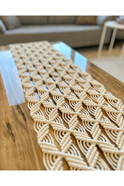 meribell Makrome Runner