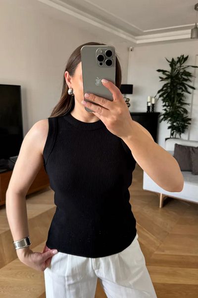 Tuba Butik Crew Neck Zero Sleeve Knitwear Blouse