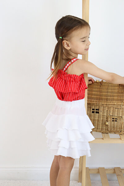 FESSHERA KİDS 💜   Fusta albă cu volane pentru fetiță – model elegant și confortabil de vară 💜