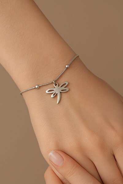 Lorvia سوار نسائي من الفولاذ ذو لون فضي وبسيط على شكل يسوع