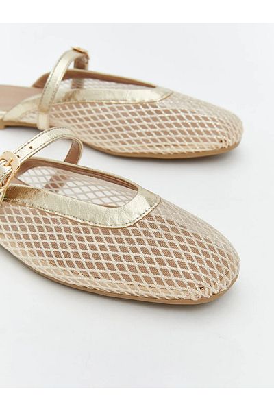 LC Waikiki Γυναικείες παντόφλες LCW STEPS με λεπτομέρεια από δίχτυ με αγκράφα
