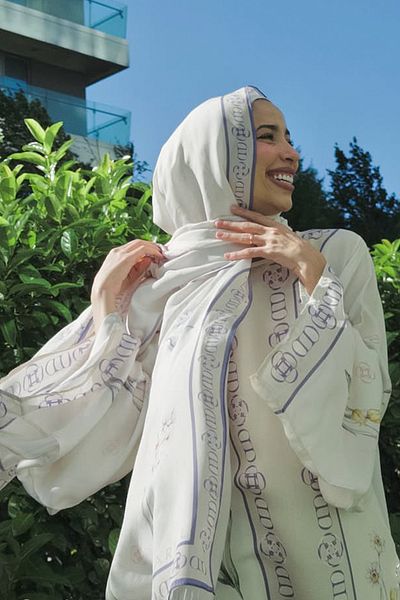 carell Merna Khaled's Choice Palmara Ecru Monogram Floss Shawl
