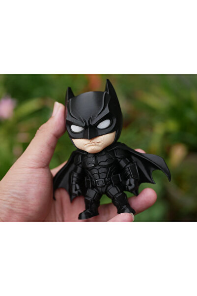 Phigo Q Versiyon Batman Figürü 13 cm – İsim Yazılabilir 3D Baskı Süper Kahraman Koleksiyon Biblosu
