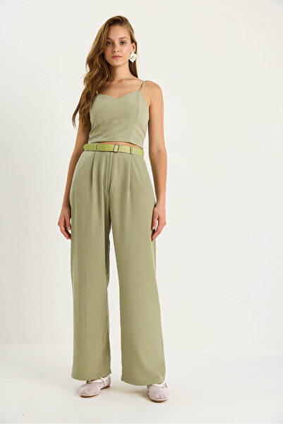 Bianco Lucci Women's Thin Strap Gipe Detailed Crop Blouse Belted Pocket Loose Pants Set 9379 60281104