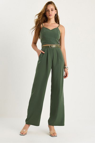 Bianco Lucci Women's Thin Strap Gipe Detailed Crop Blouse Belted Pocket Loose Pants Set 9379 60281104