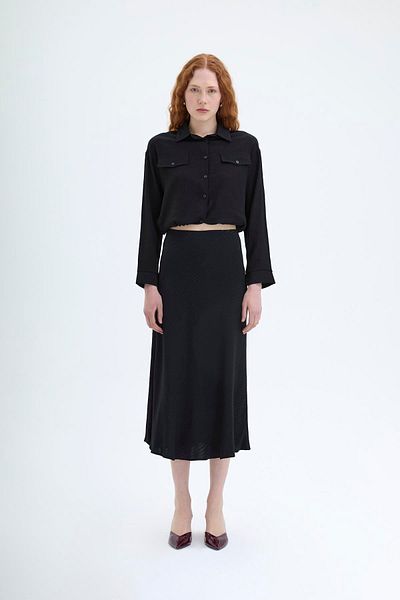 Quzu Midi Length Satin Skirt Black