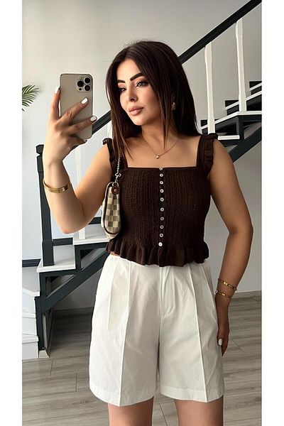 Oslove Bitter Brown Ruffled Buttoned Blouse
