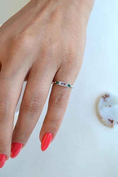 Sacce Scarves&Accessories Minimal Pinky Ring with Emerald Green Stone