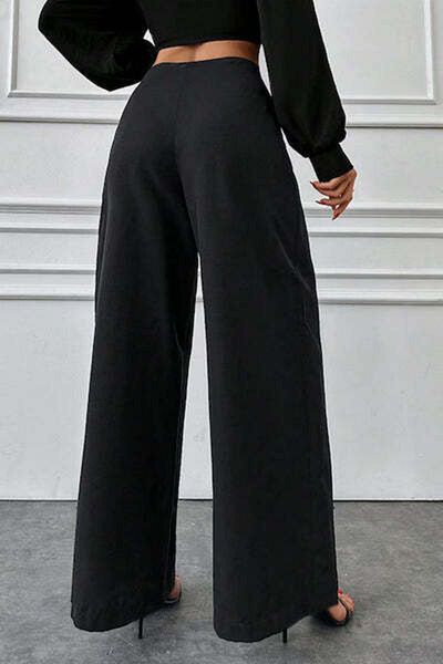 StreetWear Outlet Elegant Women's Trousers with Wide Fit and Side Details