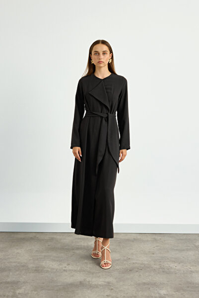 Birgül Bektaş Black Collar Detailed Belted Dress